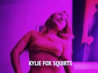 KYLIE_FOX_SQUIRTS