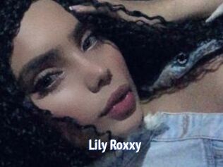 Lily_Roxxy