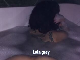 Lola_grey