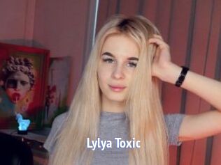 Lylya_Toxic