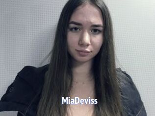 MiaDeviss