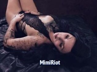 Mimi_Riot