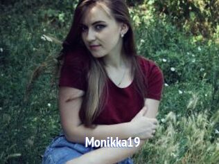 Monikka19