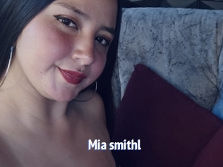 Mia_smithl