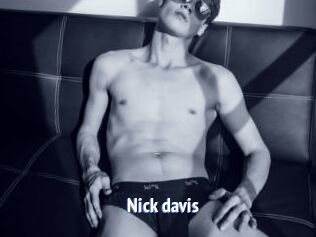 Nick_davis